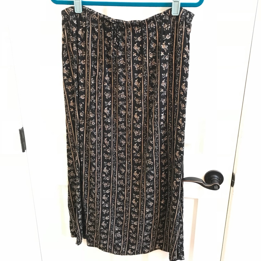 2 For $20 🔥  Black and Gold/Yellow Floral Skirt